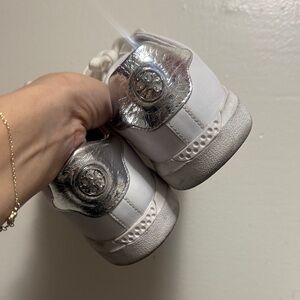 Tory Burch White and Silver Kids Sneakers